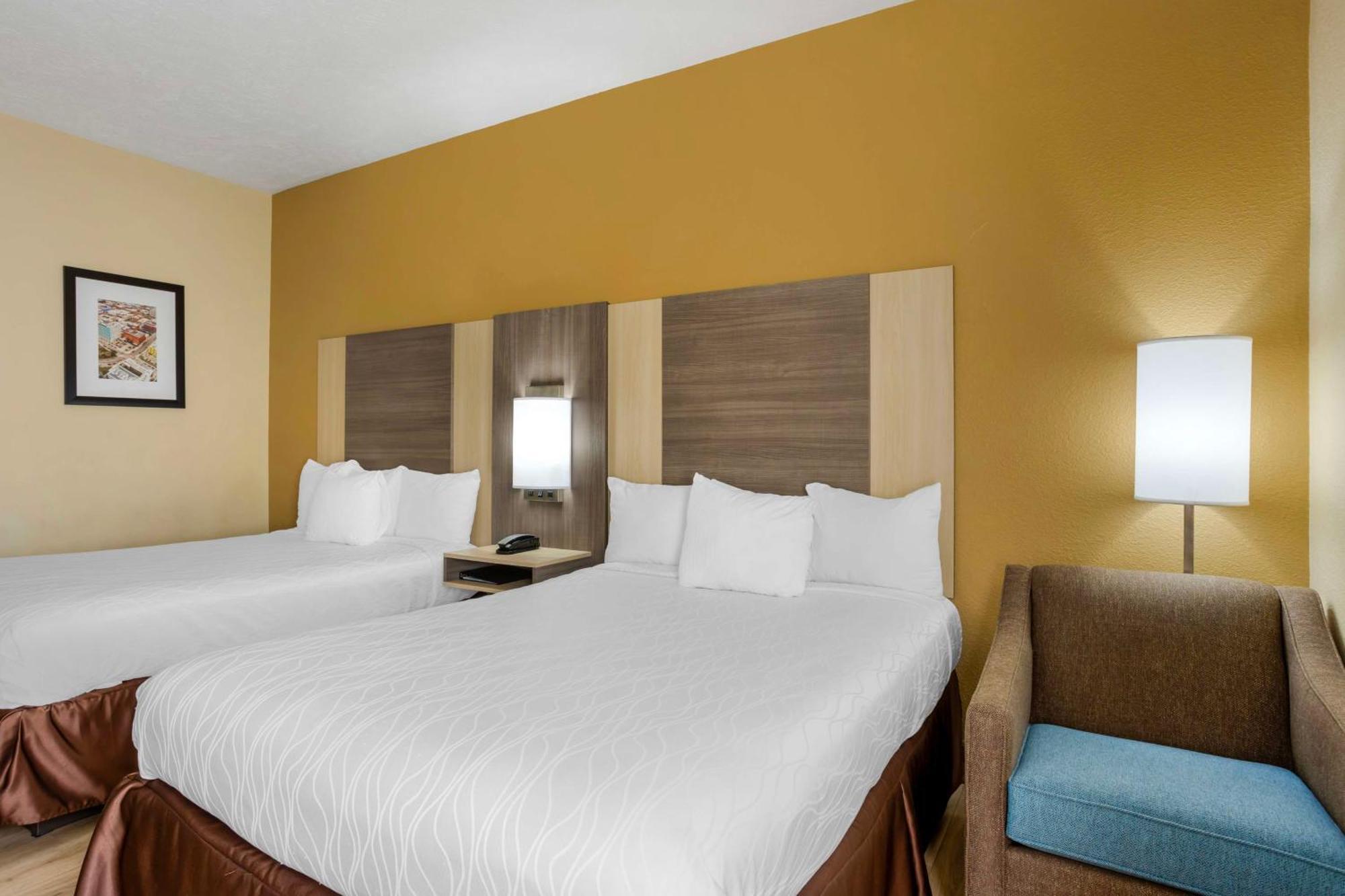Best Western Plus Springfield Airport Inn Exterior photo