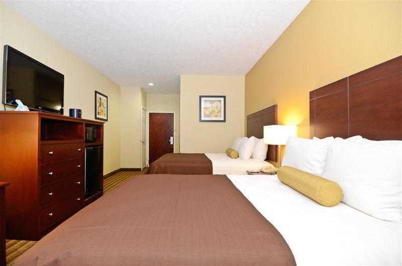 Best Western Plus Springfield Airport Inn Exterior photo